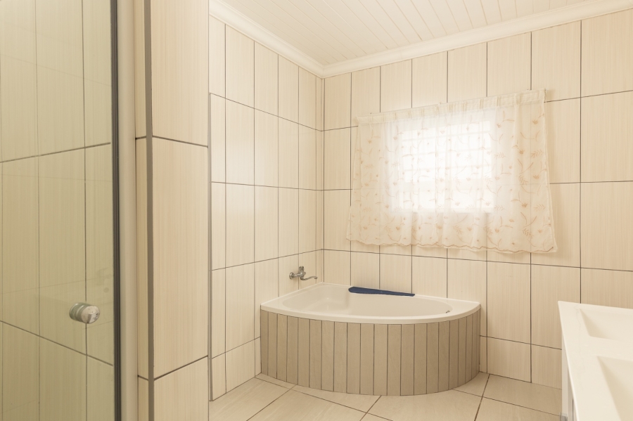 3 Bedroom Property for Sale in Velddrif Western Cape